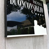 Снимок сделан в Hotel Buonconsiglio пользователем Ernesto S. 7/19/2011