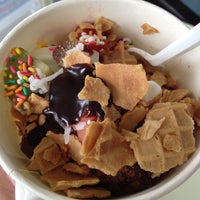 Photo taken at Mix Frozen Yogurt by Jason H. on 7/12/2012
