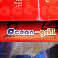 Photo prise au Ocean &amp;amp; Grill par Selene M. le10/22/2011