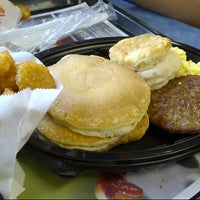 Photo taken at Burger King by BiOwBi on 7/14/2012