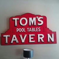 Снимок сделан в Tom&amp;#39;s Tavern &amp;amp; 1929 Grill пользователем Taste It T. 1/8/2012