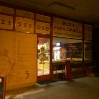 Photo taken at Pizza Papa Cipolla by Václav Š. on 11/27/2011