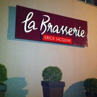 Photo taken at La Brasserie Erick Jacquin by Gilberto S. on 7/19/2011