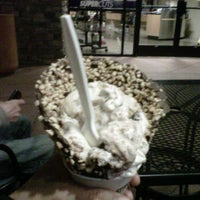 Photo taken at Cold Stone Creamery by Dale D. on 1/22/2012