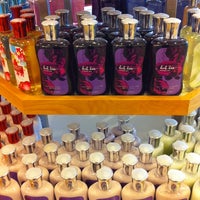 Bath Body Works 90 Pleasant Valley St