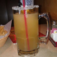 Das Foto wurde bei La Parrilla Mexican Restaurant von Heidi Salami am 2/25/2012 aufgenommen