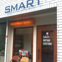 Foto tirada no(a) SMART渋谷店：iPhone修理・MacBookバッテリー交換修理 por tseki em 5/17/2011