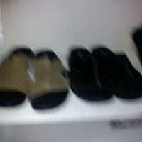 Review Toko Sepatu Canada