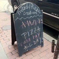 6/20/2011 tarihinde Matthew M.ziyaretçi tarafından Pretzel &amp;amp; Pizza Creations'de çekilen fotoğraf
