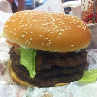 Foto tomada en Burger King  por Ciro S. el 3/10/2012