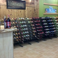Photo taken at Paradise Tropical Wines by Eric M. on 7/12/2012
