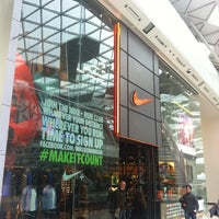 nike store westfield opening times