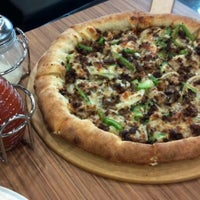 Photo taken at Mr. Pizza by 캐쉬 문. on 3/8/2012