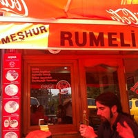 Photo taken at Meshur Rumeli Koftecisi by Burhan E. on 8/7/2012