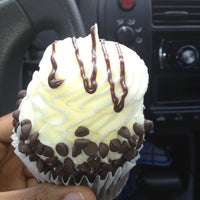 Photo taken at Gigi&amp;#39;s Cupcakes by B W. on 5/18/2012