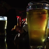 9/9/2012 tarihinde Khunlek A.ziyaretçi tarafından Fluid Oz Bar'de çekilen fotoğraf