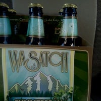 Foto tomada en Utah Brewers Cooperative  por j37hr0 el 3/9/2012