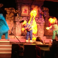 5/13/2012 tarihinde Lani R.ziyaretçi tarafından Abbey Stone Theatre - Busch Gardens'de çekilen fotoğraf