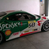 Das Foto wurde bei Autodromo di Modena von Pavel K. am 6/2/2012 aufgenommen