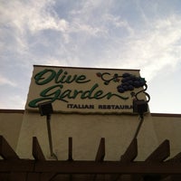 Photo taken at Olive Garden by Steve E. on 7/1/2012