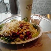 Photo taken at Chipotle Mexican Grill by Tylon F. on 2/4/2012