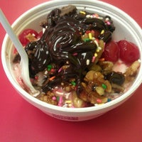 Photo taken at The Skinny Dip Frozen Yogurt Bar by Andrea G. on 6/8/2012