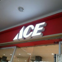 Photo taken at ACE Hardware by Bartian R. on 4/1/2012