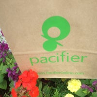 Foto tirada no(a) Pacifier por Ashley B. em 8/14/2012