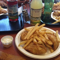 Foto scattata a Courthouse Seafood Restaurant da Danny S. il 6/1/2012