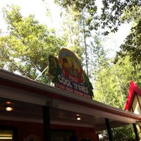Photo taken at Otterly Cool Treats by Parvinder Singh A. on 8/28/2011