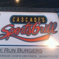 9/12/2011 tarihinde Sean C.ziyaretçi tarafından Cascade Sports Grill'de çekilen fotoğraf