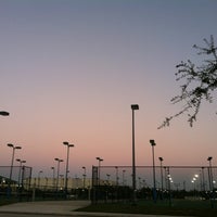 Foto tirada no(a) FGCU Tennis Complex por Wes K. em 11/30/2011