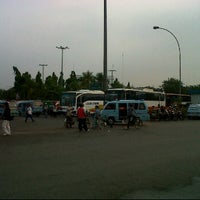 Photo taken at Terminal Bus Tanjung Priok by Endi K. on 6/14/2011
