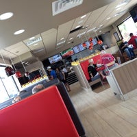 Photo taken at Burger King by Cisko G. on 7/2/2012