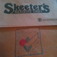 รูปภาพถ่ายที่ Skeeter&amp;#39;s Mesquite Grill โดย Donna Marie J. เมื่อ 1/24/2011
