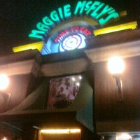 รูปภาพถ่ายที่ Maggie McFly&amp;#39;s โดย Latina F. เมื่อ 8/14/2011