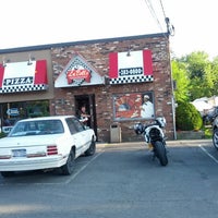 6/16/2012 tarihinde Robert N.ziyaretçi tarafından La Bella Pizza'de çekilen fotoğraf