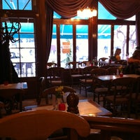 Foto tomada en Zogia Cafe  por Panagiotis T. el 1/14/2012