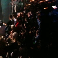 2/19/2012 tarihinde DJ AzYz B.ziyaretçi tarafından Liquor Store Ste-Foy, Resto-Nightclub'de çekilen fotoğraf