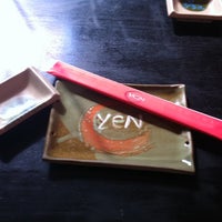 Photo taken at Yen Japanese Food by Alcides L. on 7/16/2011
