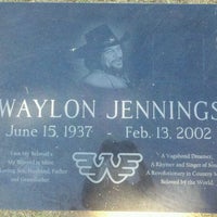 jennings waylon grave