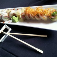 9/6/2012 tarihinde Travziyaretçi tarafından Dojo Restaurant &amp;amp; Sushi Bar'de çekilen fotoğraf