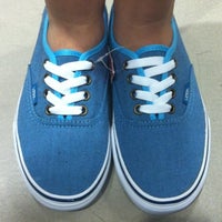 Photo taken at Vans by ZieLiCiouS on 9/3/2012