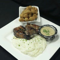 6/16/2012 tarihinde Angus Pensacolaziyaretçi tarafından Angus Steak House and Restaurant'de çekilen fotoğraf
