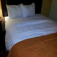 Das Foto wurde bei Blue Cypress Hotel von Kirthan S. am 11/13/2011 aufgenommen