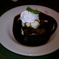 Foto diambil di Smokehouse &amp;amp; Cooler Restaurant oleh Sean A. pada 1/21/2012