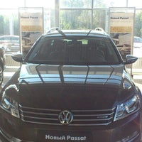 Photo taken at Volkswagen Флагман Моторс by Оля Л. on 8/3/2012