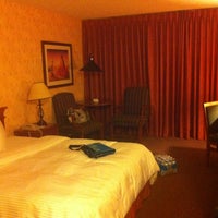 6/29/2012にPrometheis  XIII P.がHacienda Hotel &amp;amp; Conference Center LAXで撮った写真