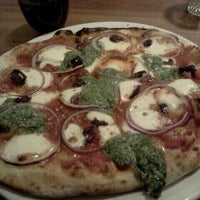 Das Foto wurde bei Mia&amp;#39;s Pizzas von Julian M. am 12/1/2011 aufgenommen