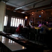 3/25/2012 tarihinde Harry O.ziyaretçi tarafından Moca Lounge'de çekilen fotoğraf